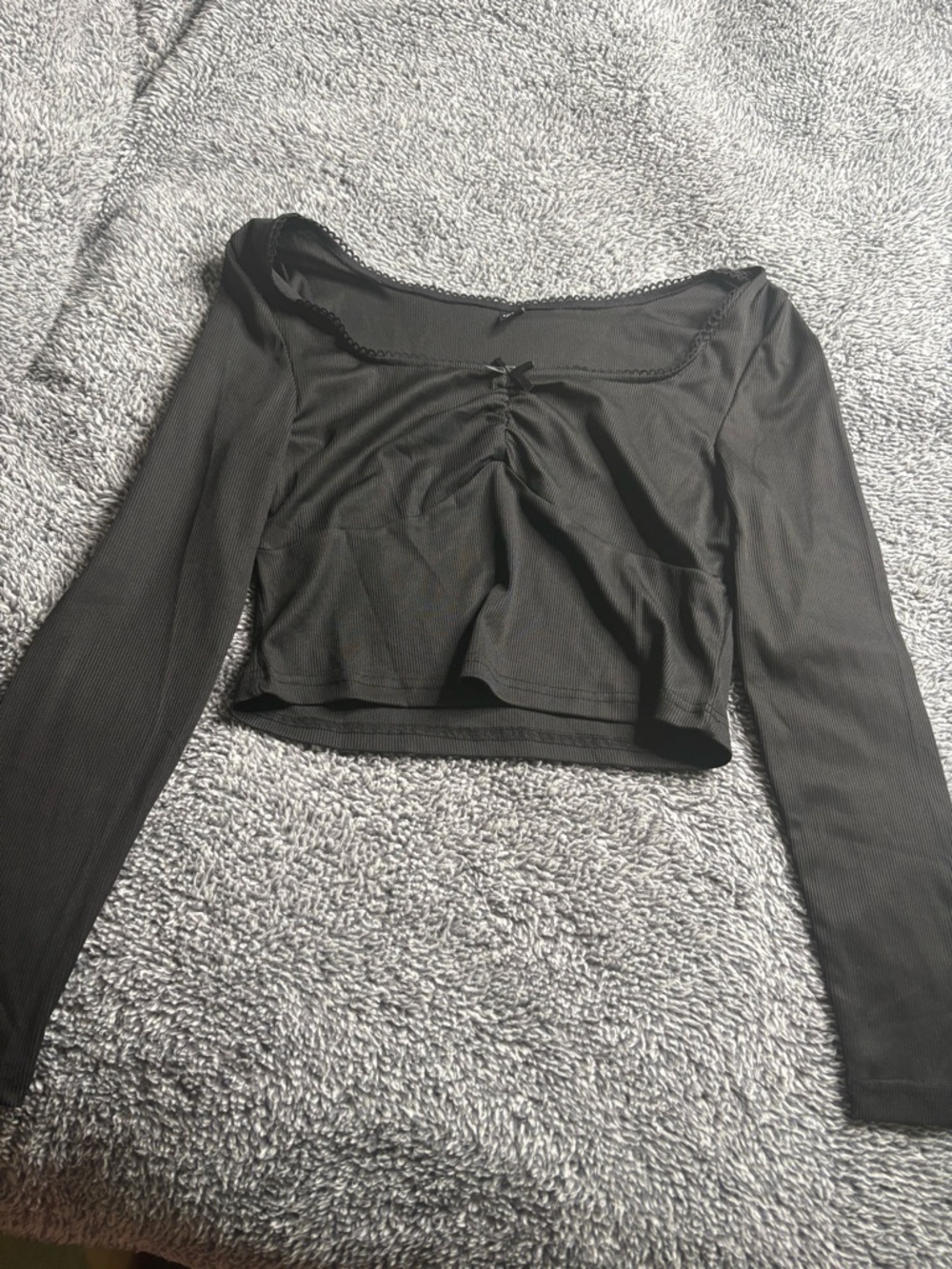 SHEIN Black Long Sleeve Ruched Square Neck Crop Top